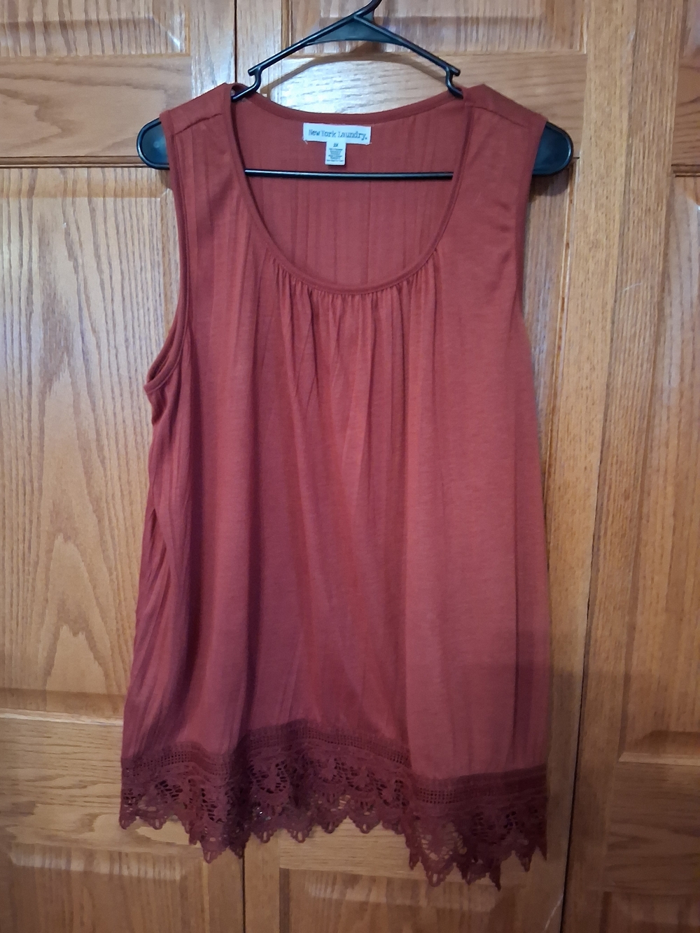 New York Laundry Rust Sleeveless Tank with Crochet Hem